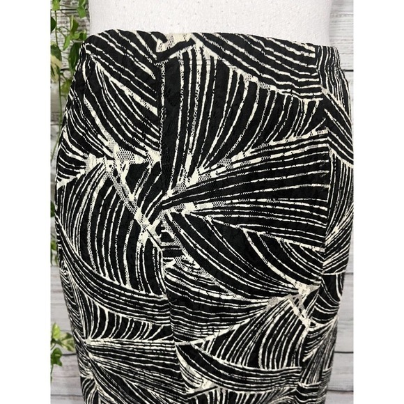 JM Collection Skirt size Small Black White Mesh Long A Line Stretch Tropical - Picture 4 of 14